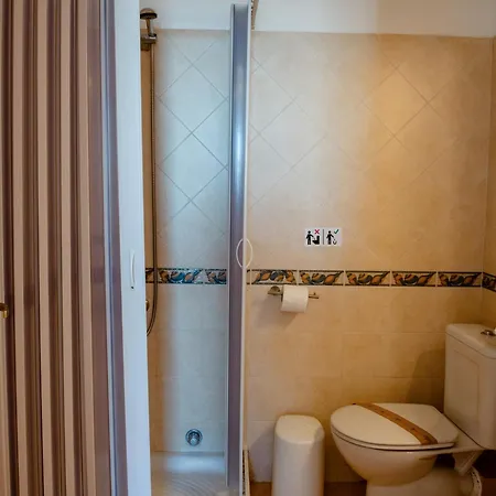 Dafnis Apartment *
