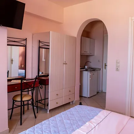 Dafnis Apartment Koufonisia